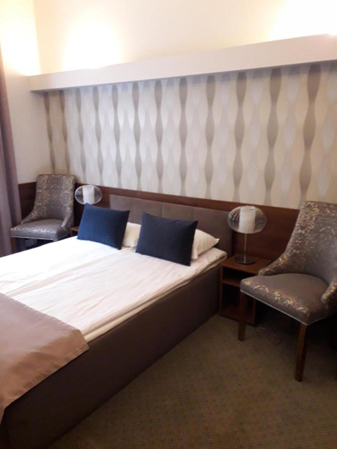 Villa Vrest กดัญสก์ ภายนอก รูปภาพ