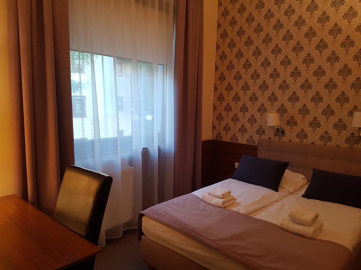 Villa Vrest กดัญสก์ ภายนอก รูปภาพ